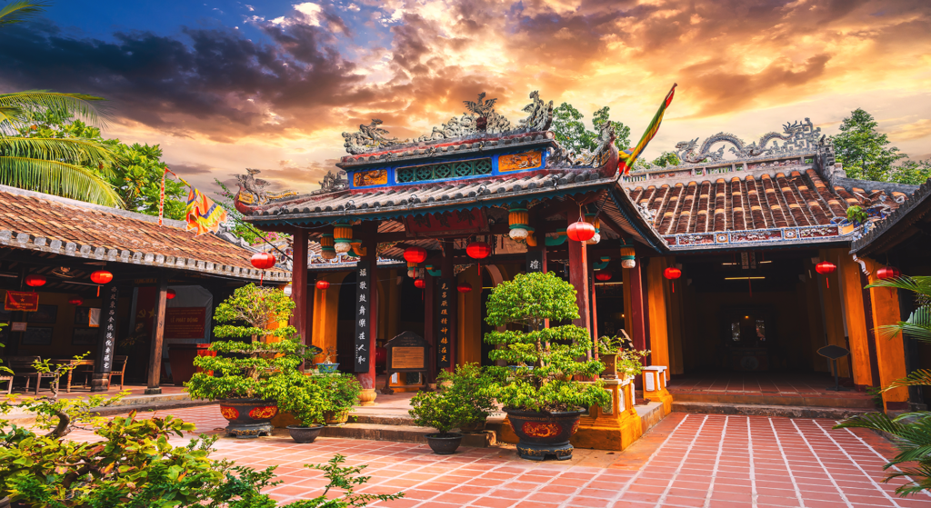 Viaja a Vietnam con Ekimane